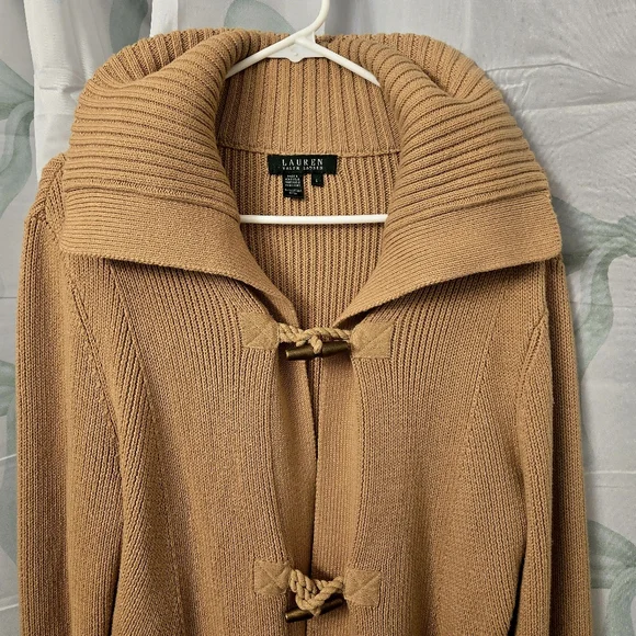 Gorgeous Ralph Lauren Camel Shawl-Collar Fisherman Toggle Cardigan Size Large - Picture 4 of 6